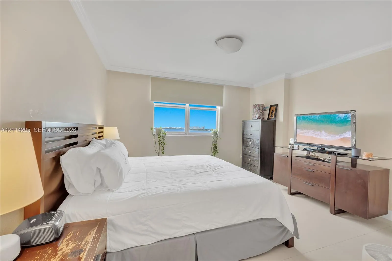 1625 Kennedy Causeway #1204B