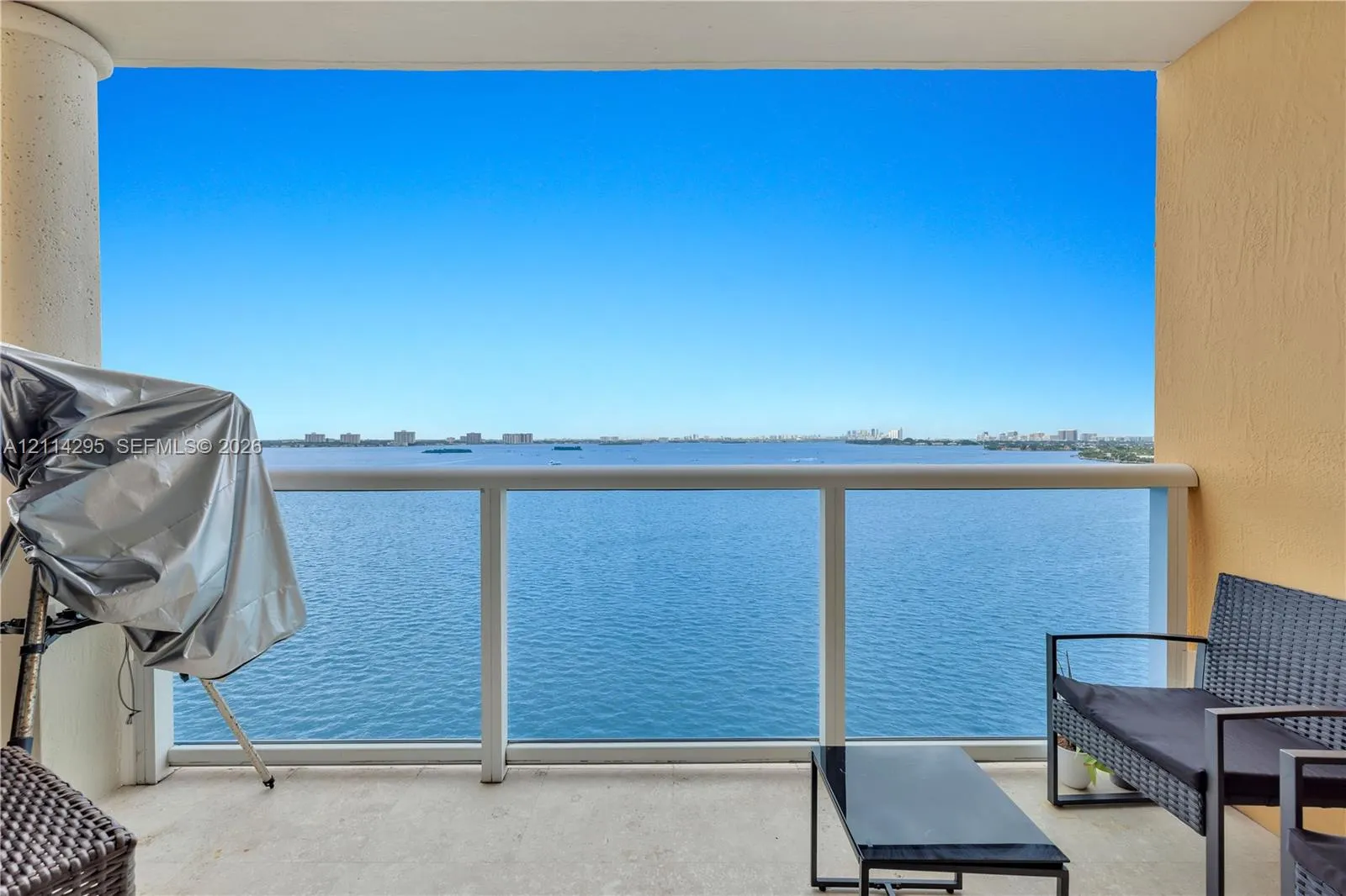 1625 Kennedy Causeway #1204B