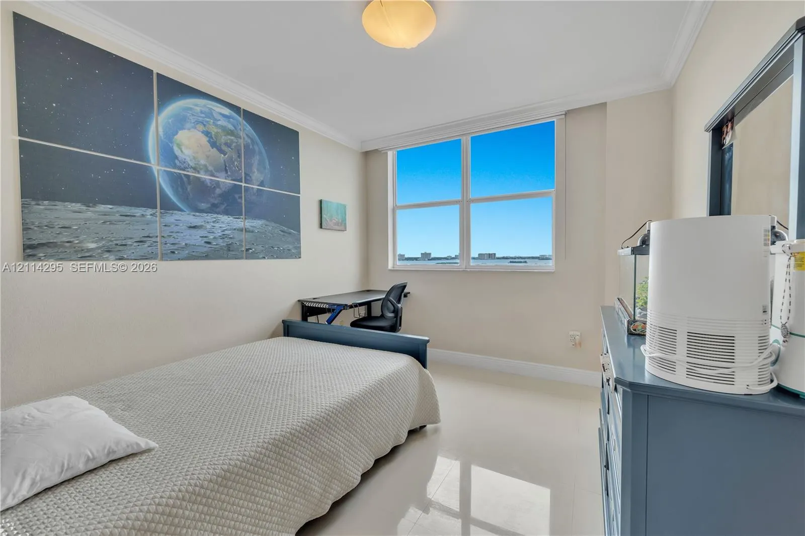 1625 Kennedy Causeway #1204B