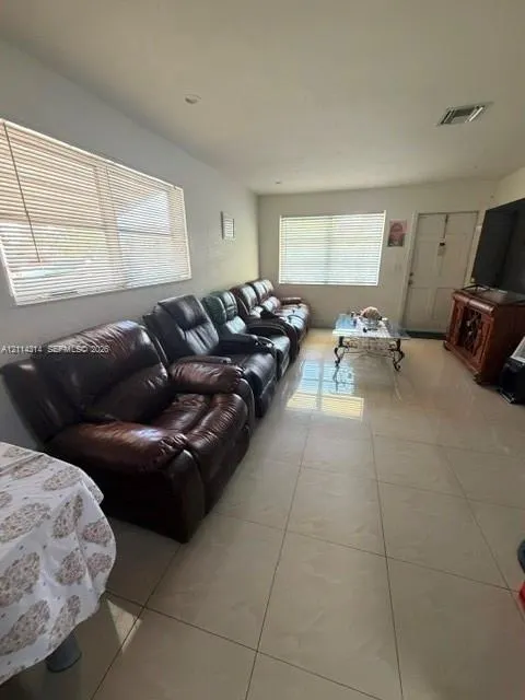 2312 Van Buren Street #11