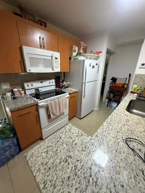 2312 Van Buren Street #11