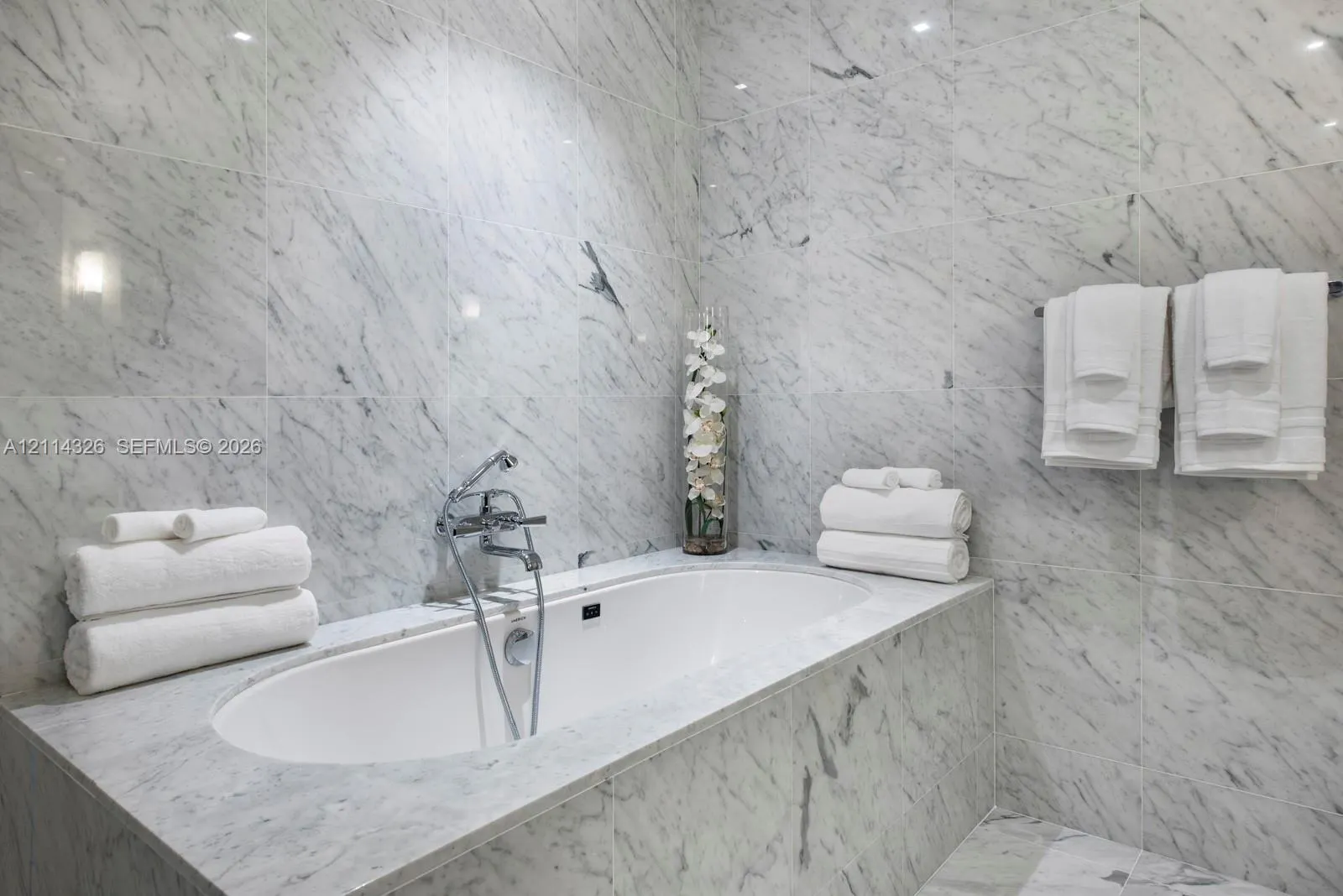 15701 Collins Avenue #4601