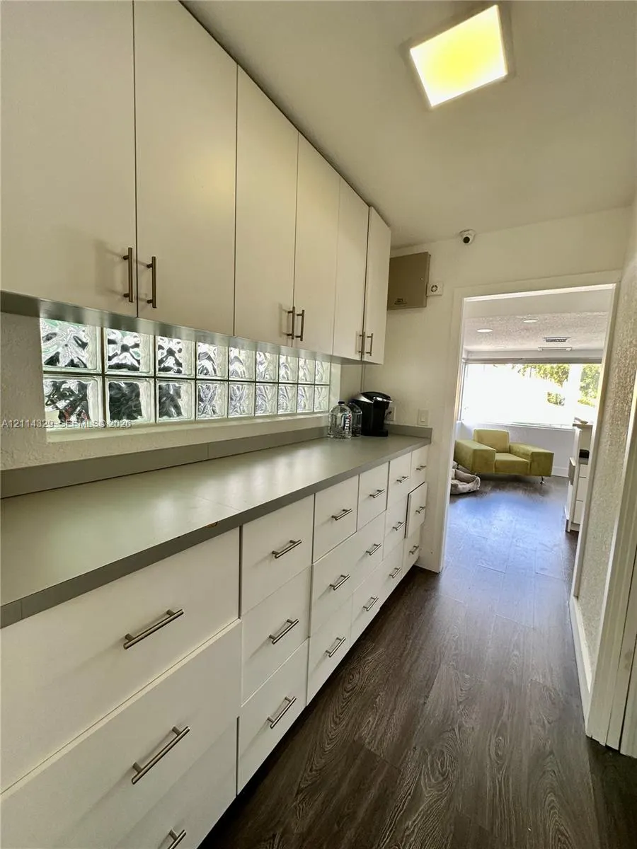 220 SE 12th Street