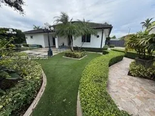1721 NW 11th Avenue