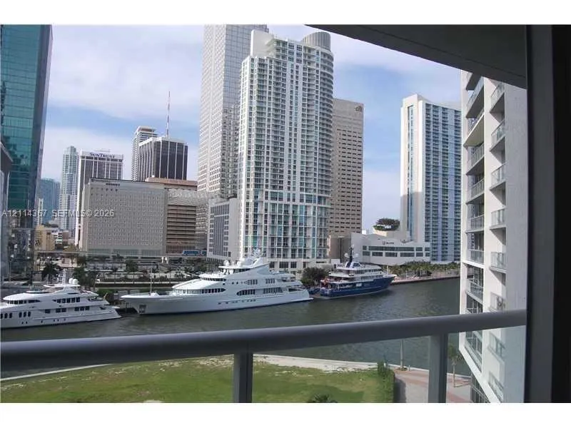475 Brickell Avenue #612