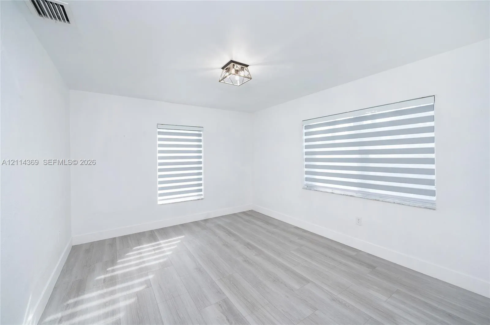 3005 SW 24th Terrace