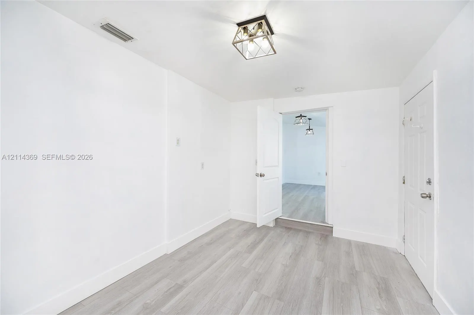 3005 SW 24th Terrace