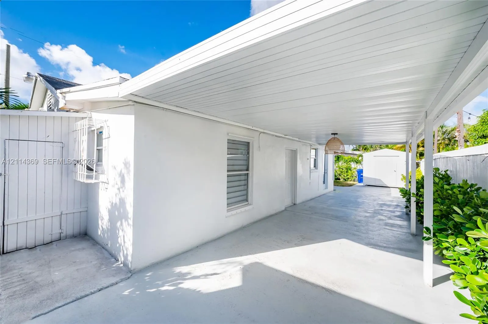 3005 SW 24th Terrace