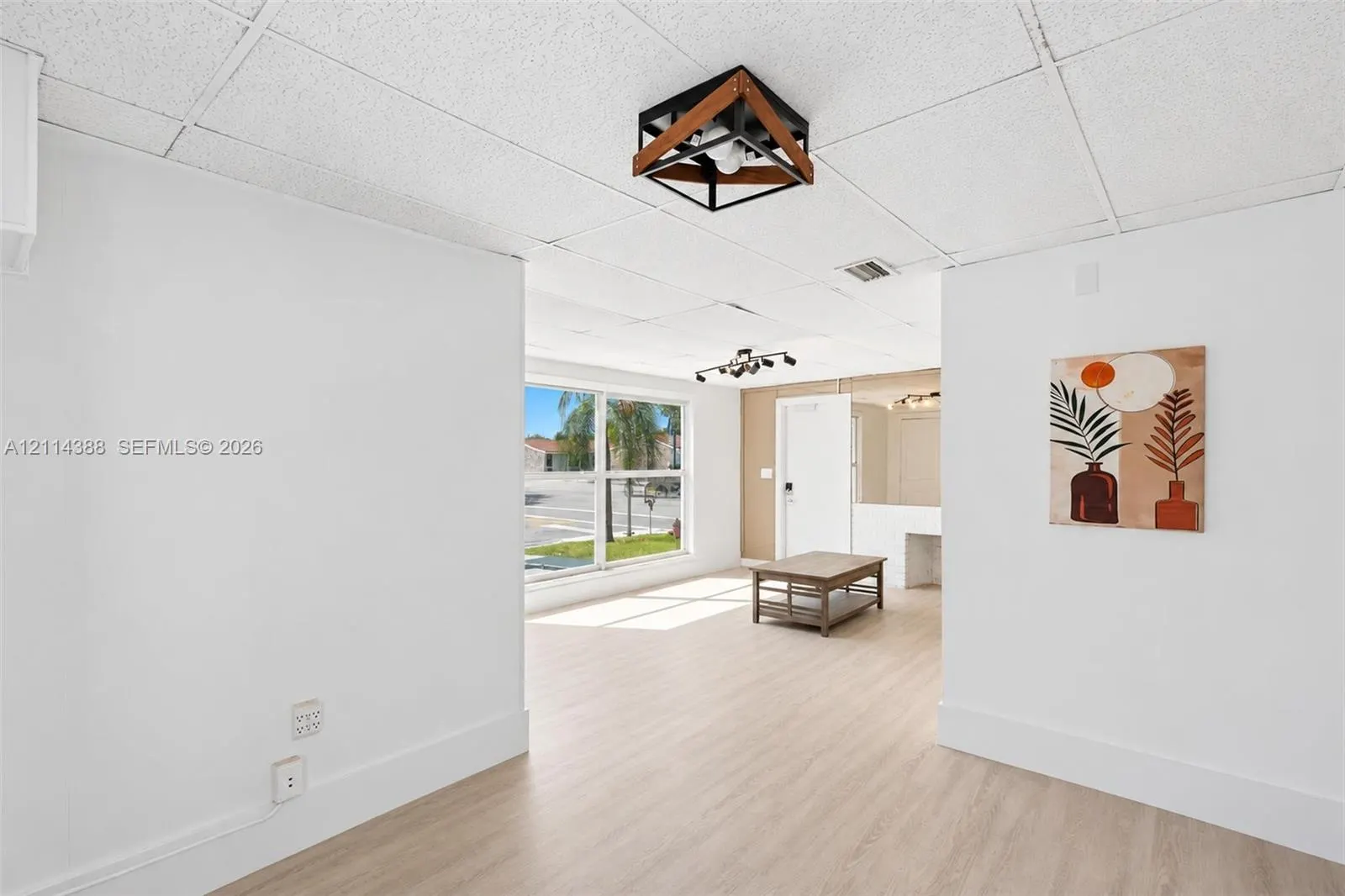 699 S Federal Highway #1