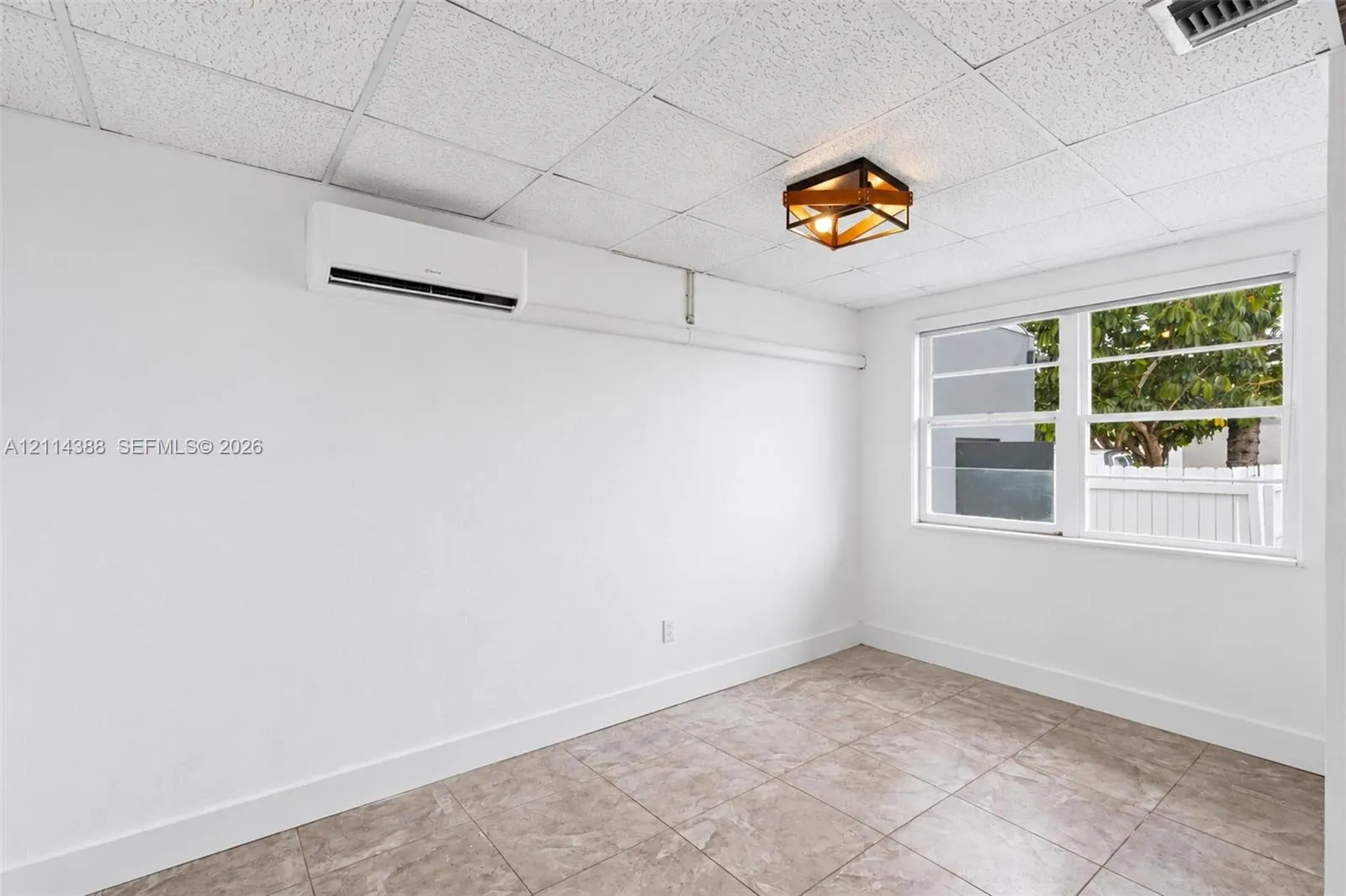 699 S Federal Highway #1