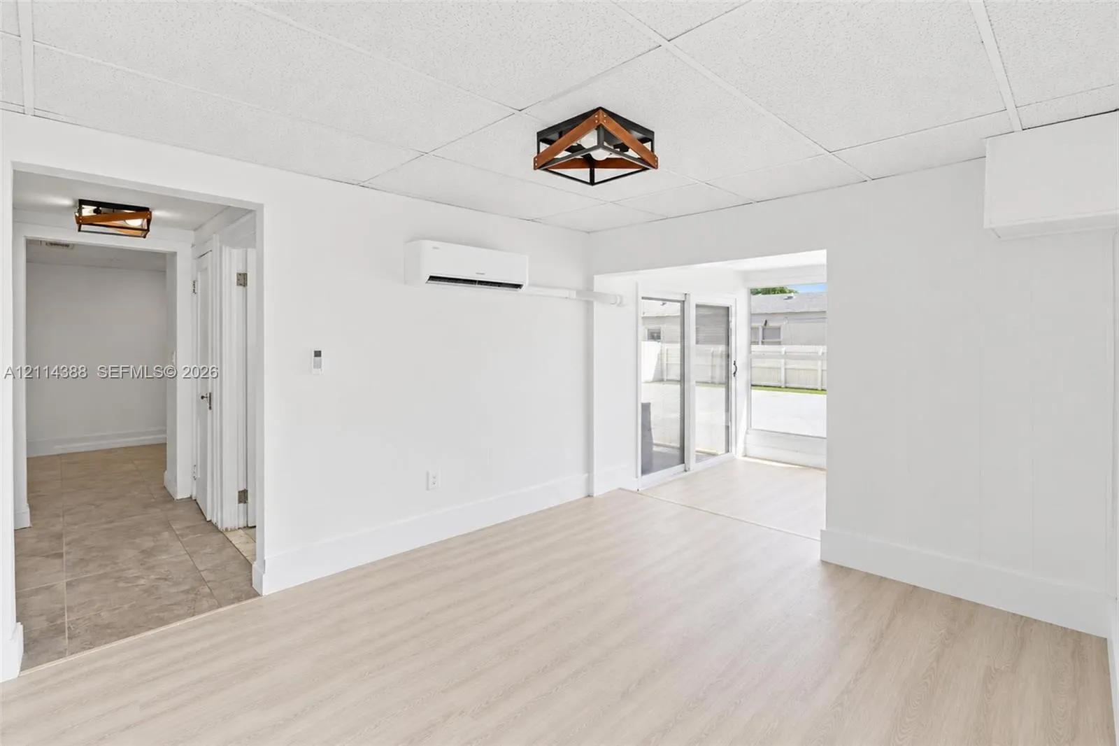 699 S Federal Highway #1