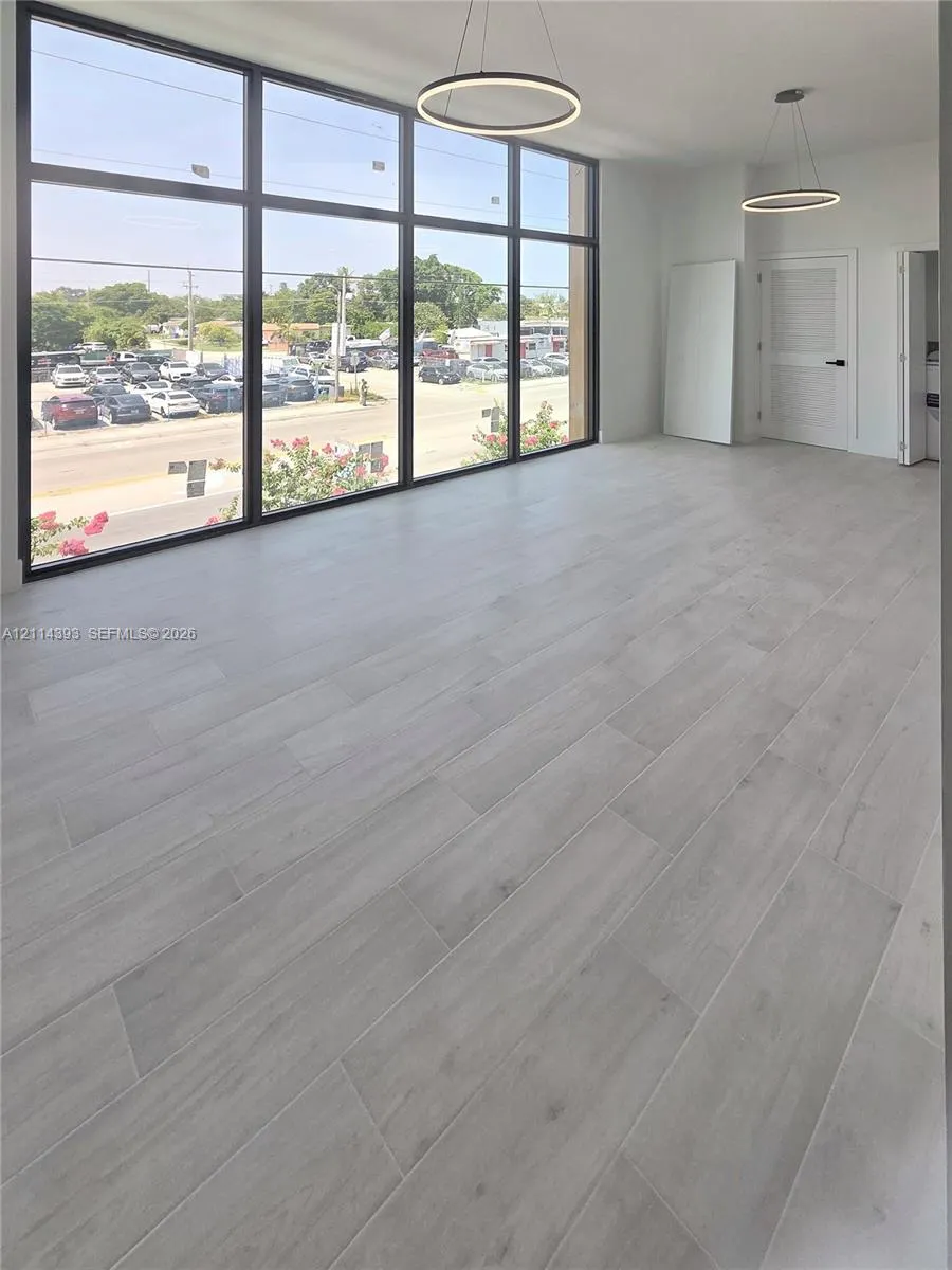 401 Pembroke Road #202