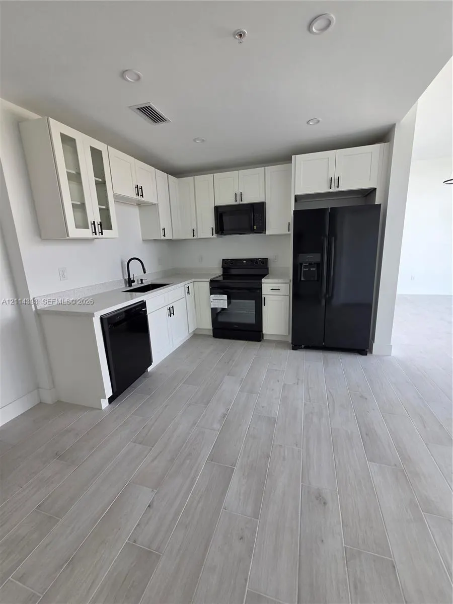 401 Pembroke Road #202