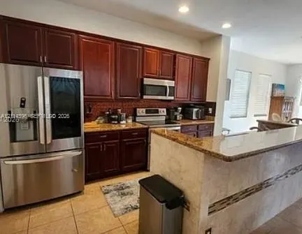1806 SW 23rd Street