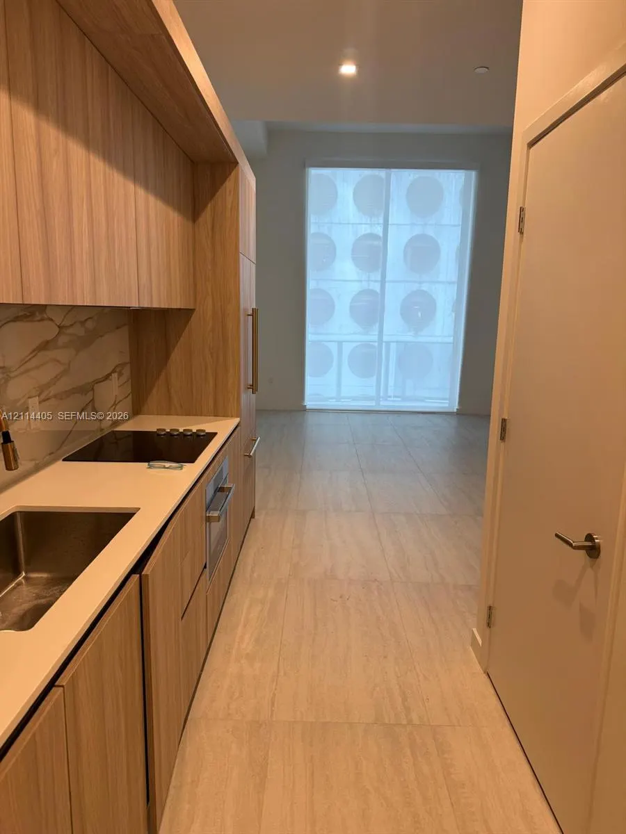 77 SE 5th Street #607