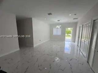 1721 NW 11th Avenue