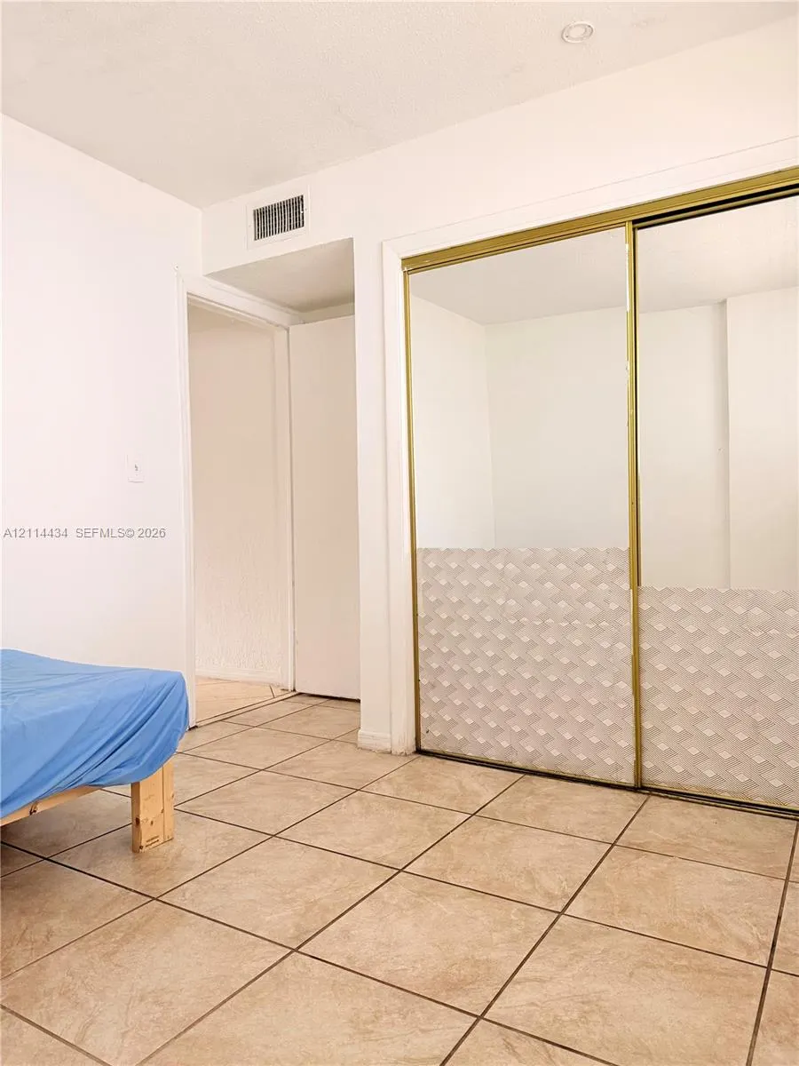 2400 NW 22nd Court #2