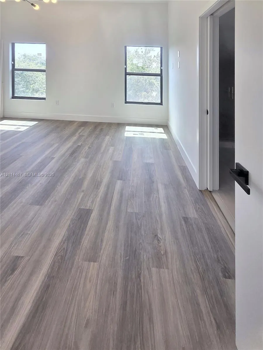 401 Pembroke Road #303