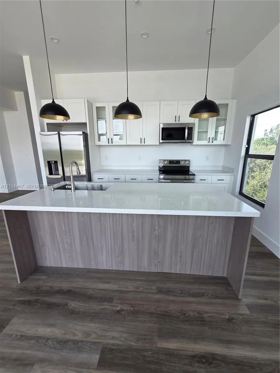 401 Pembroke Road #303