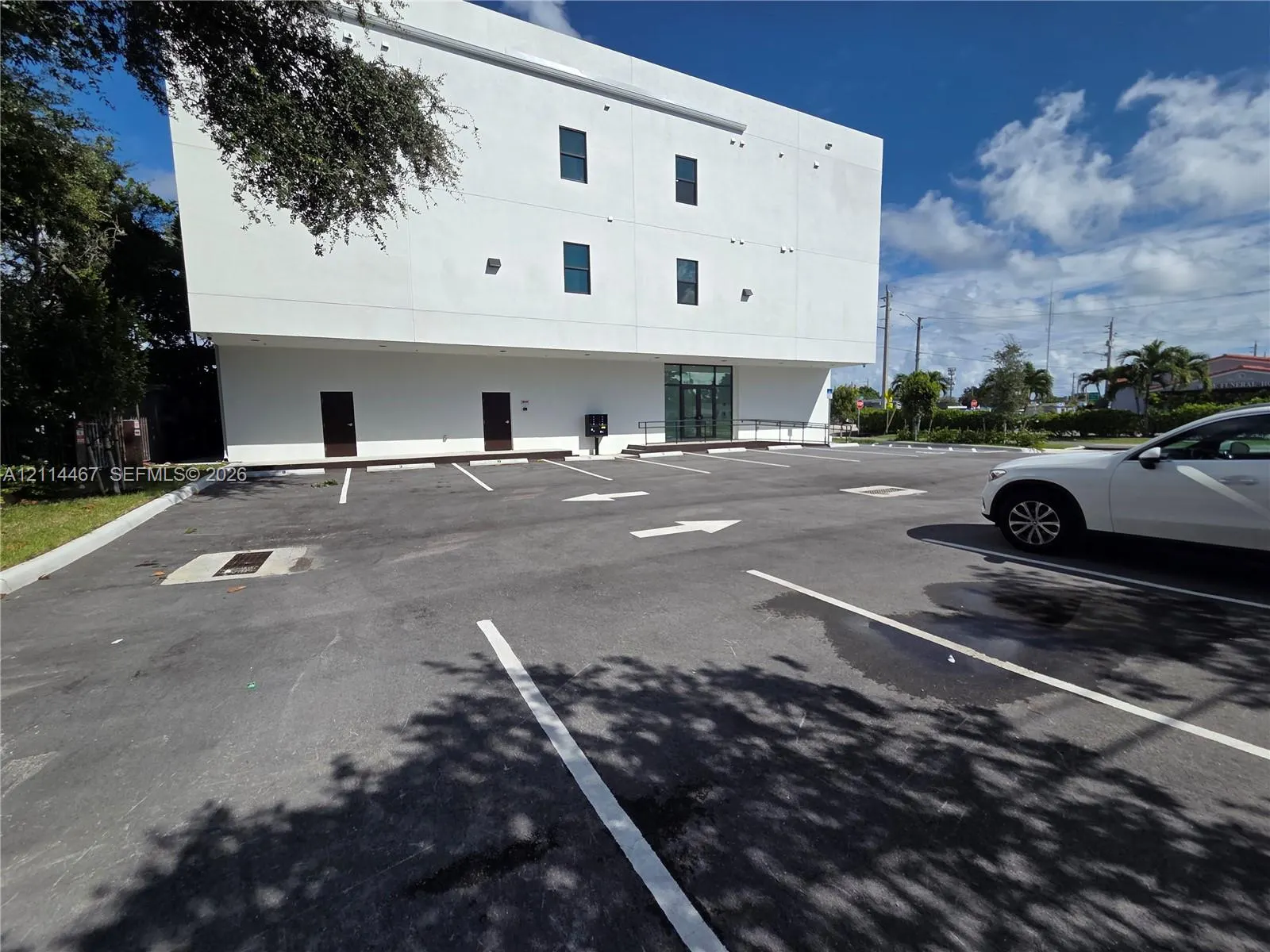 401 Pembroke Road #303