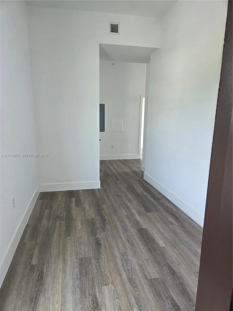 401 Pembroke Road #303