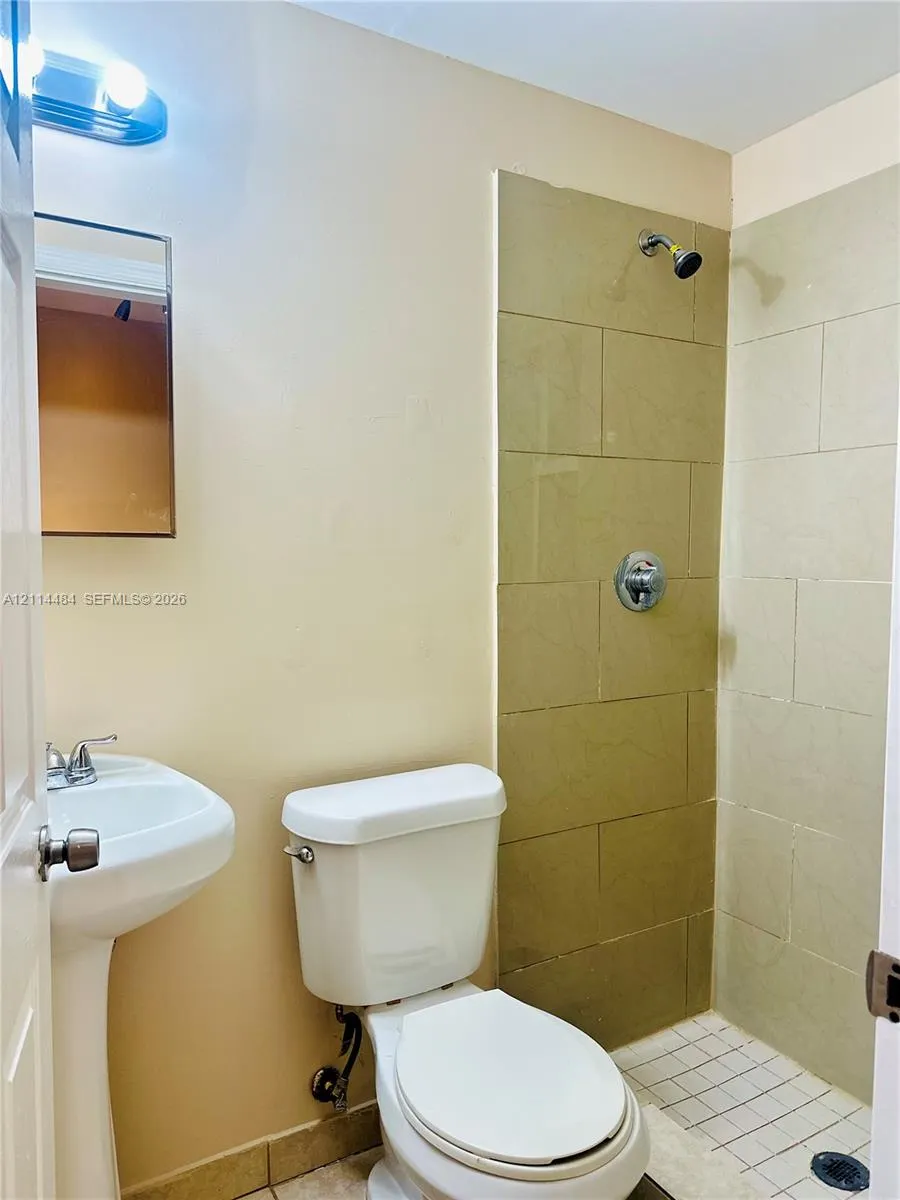 223 NW 12th Street #3