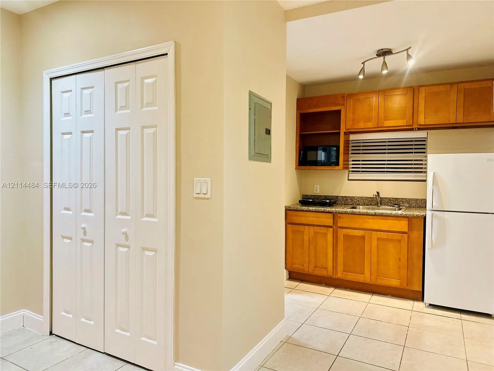 223 NW 12th Street #3