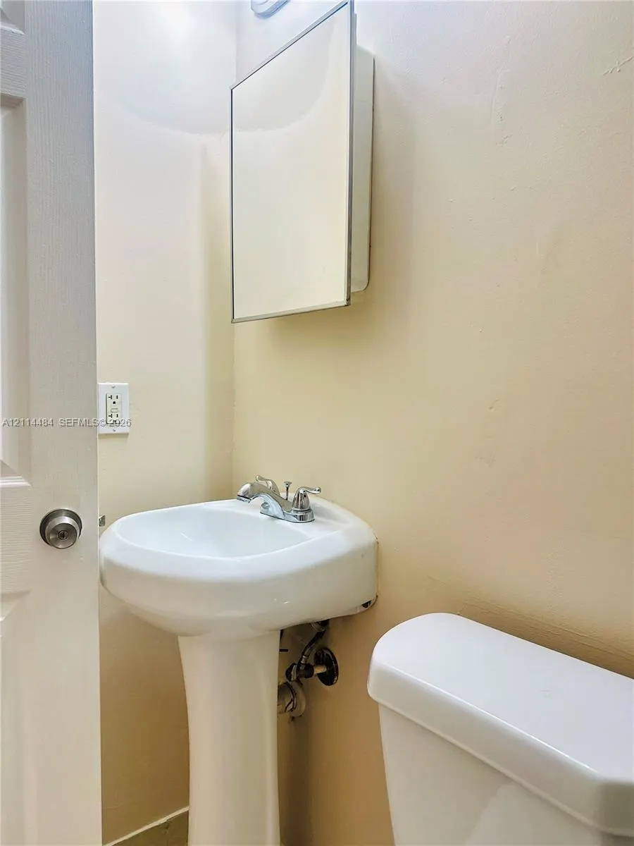 223 NW 12th Street #3