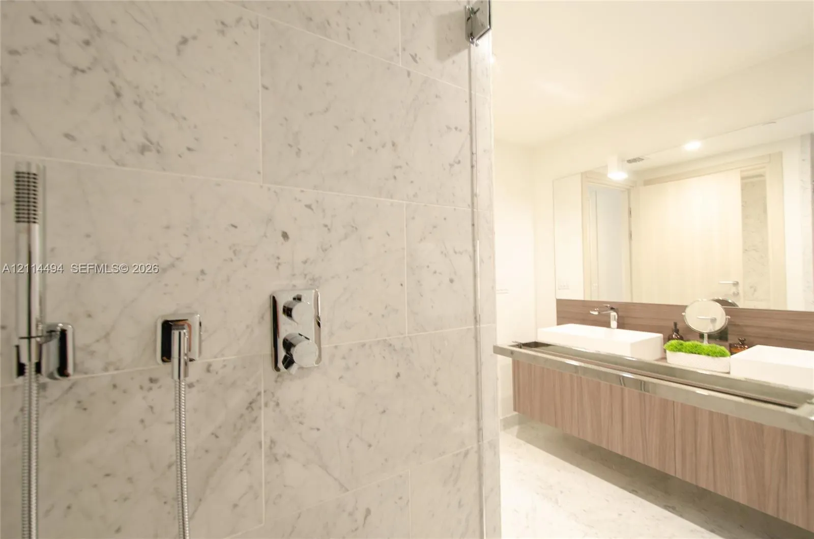 1000 Brickell Plaza #4507