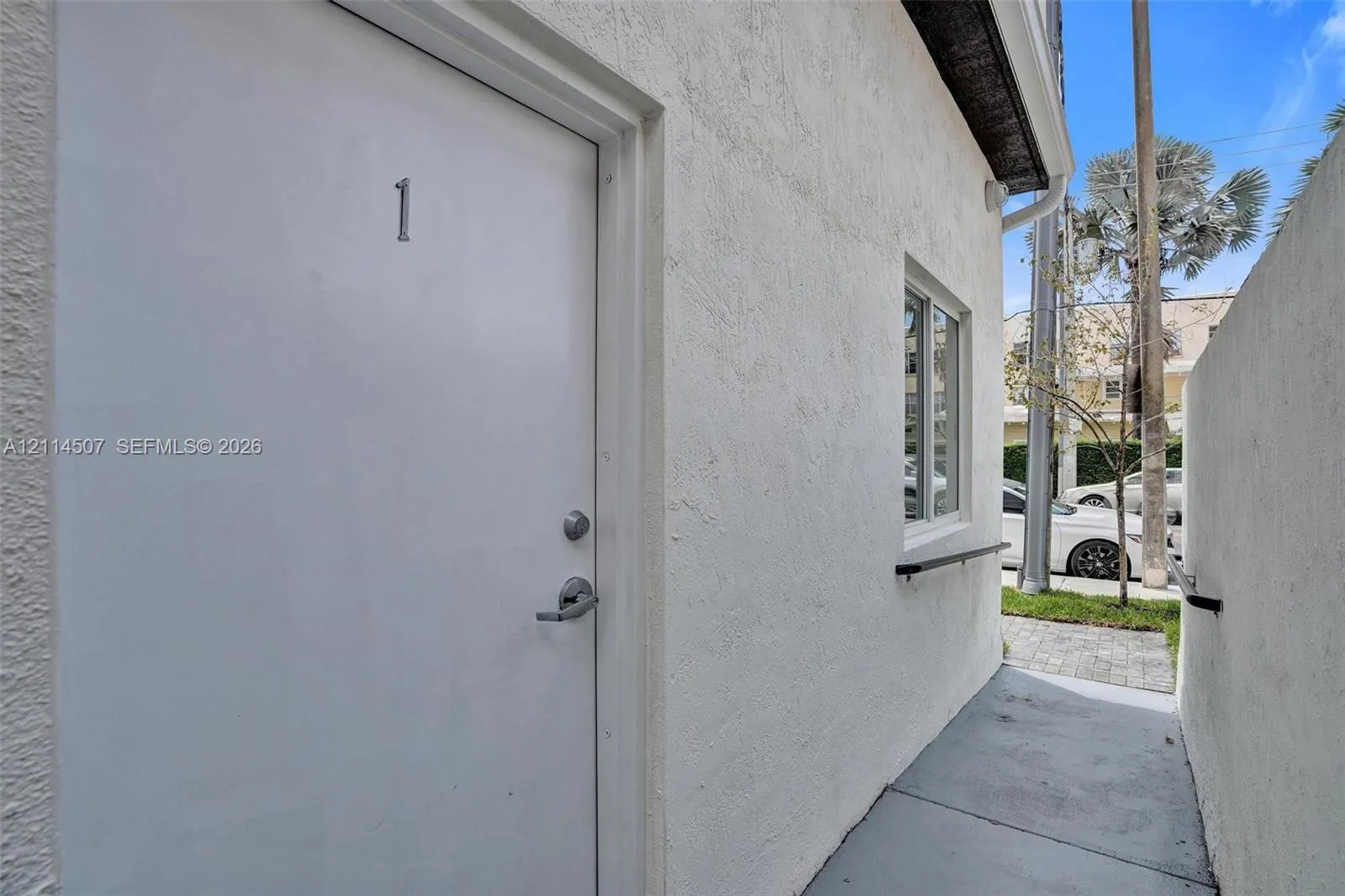 1567 NW 1st Street #1