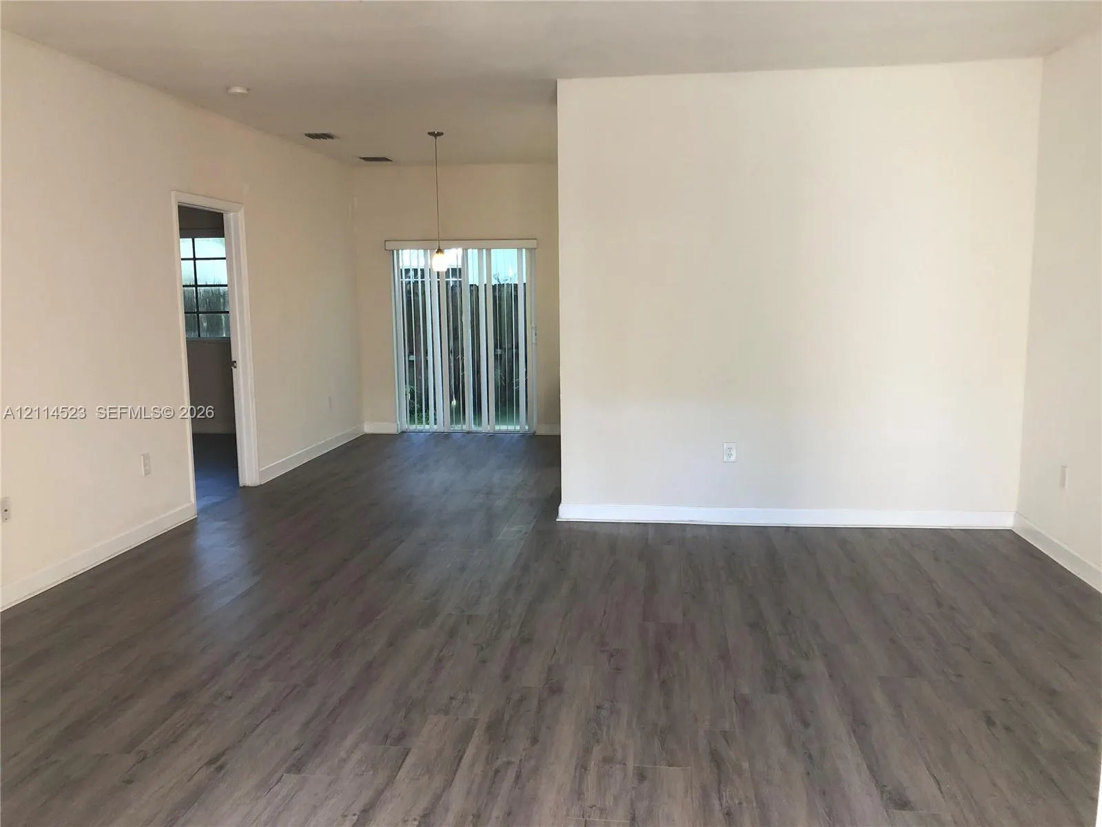 2733 NE 3rd Court #103