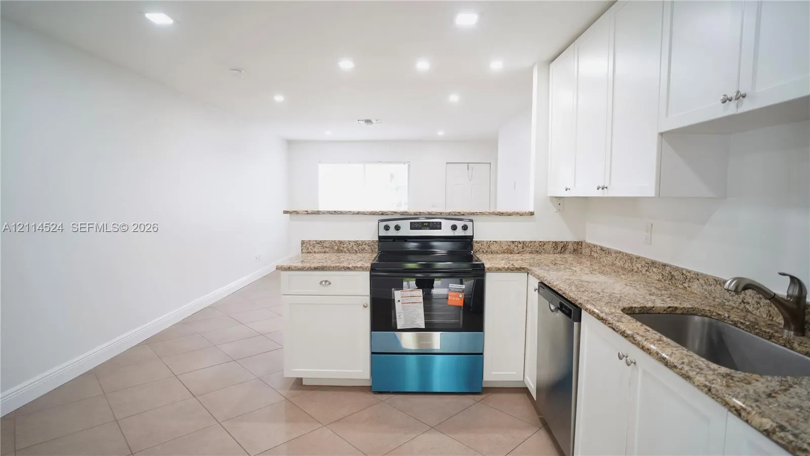 323 Northlake Drive #325