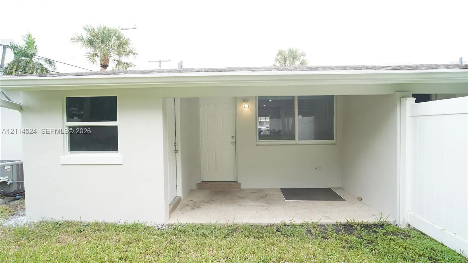 323 Northlake Drive #325