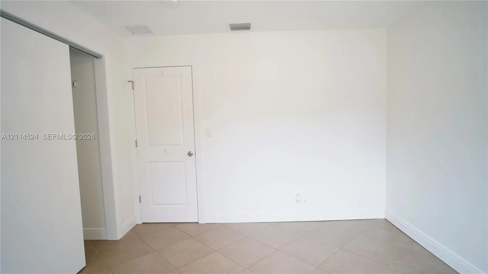 323 Northlake Drive #325