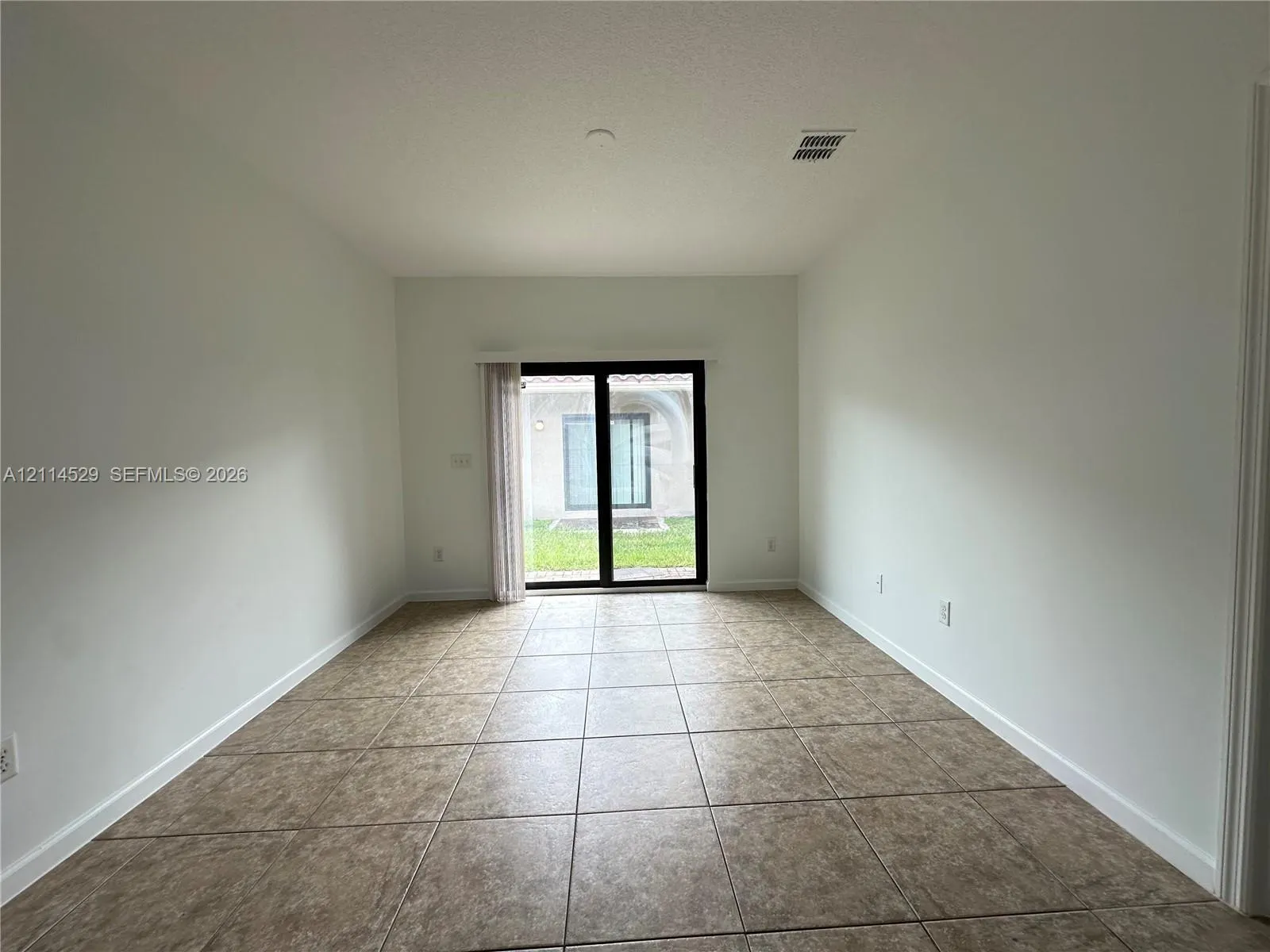 1035 NE 10th Avenue #2