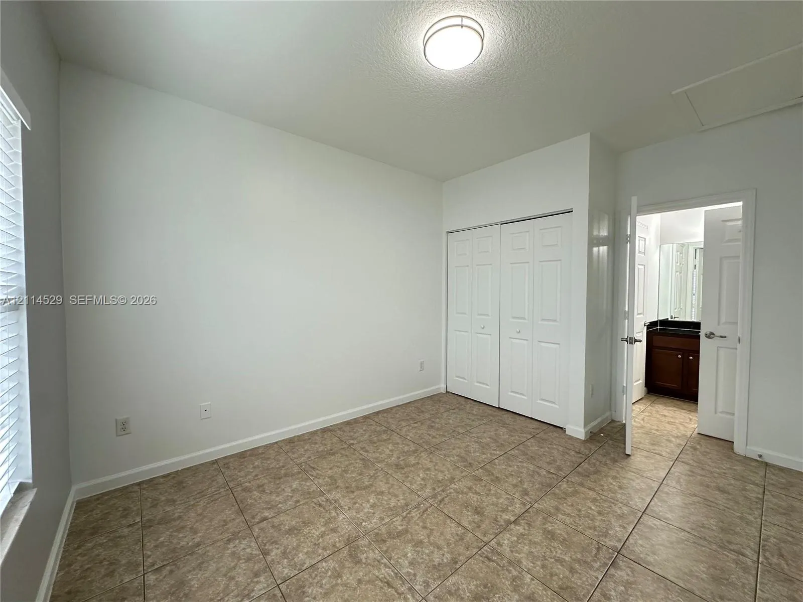 1035 NE 10th Avenue #2