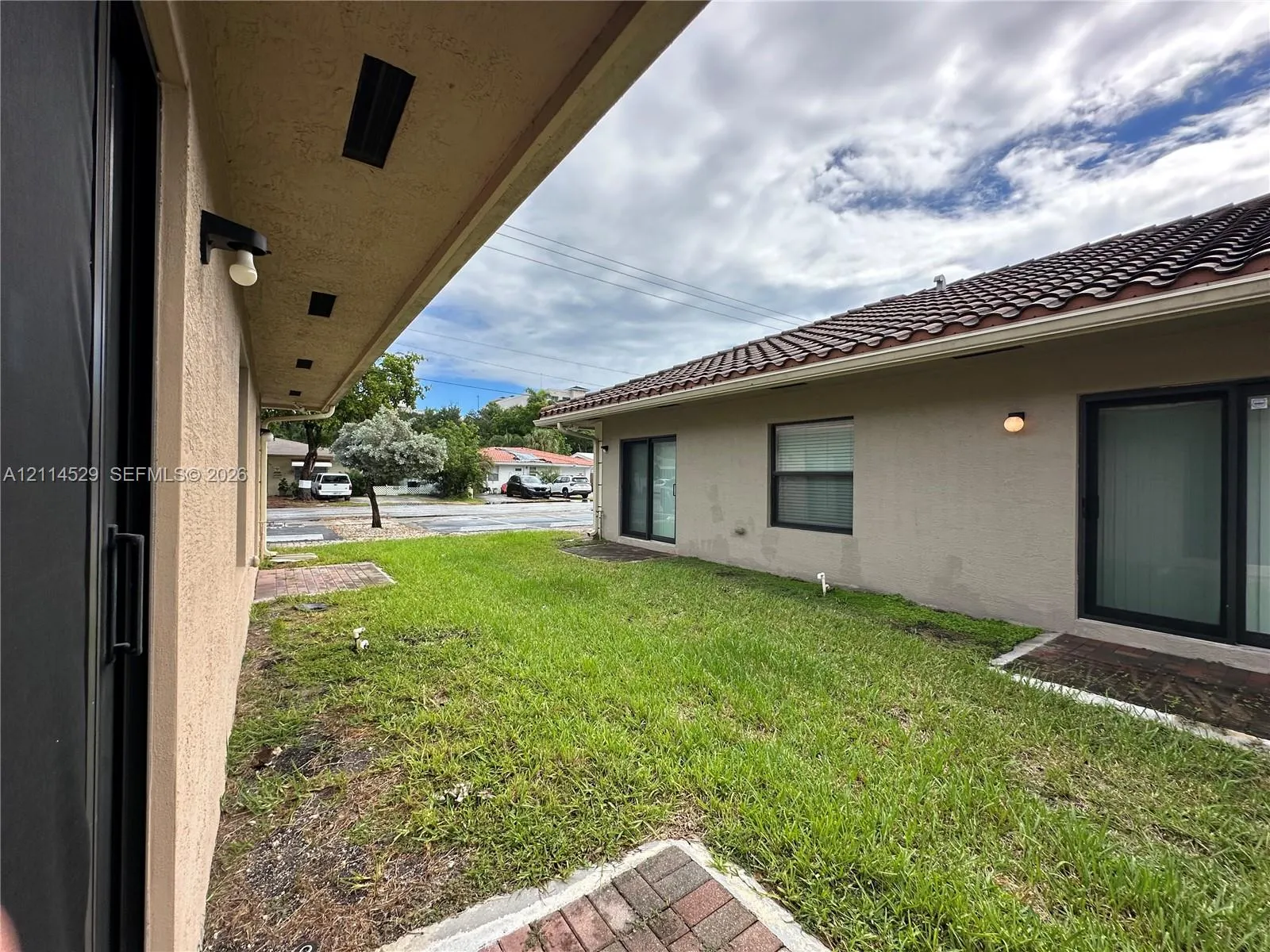 1035 NE 10th Avenue #2