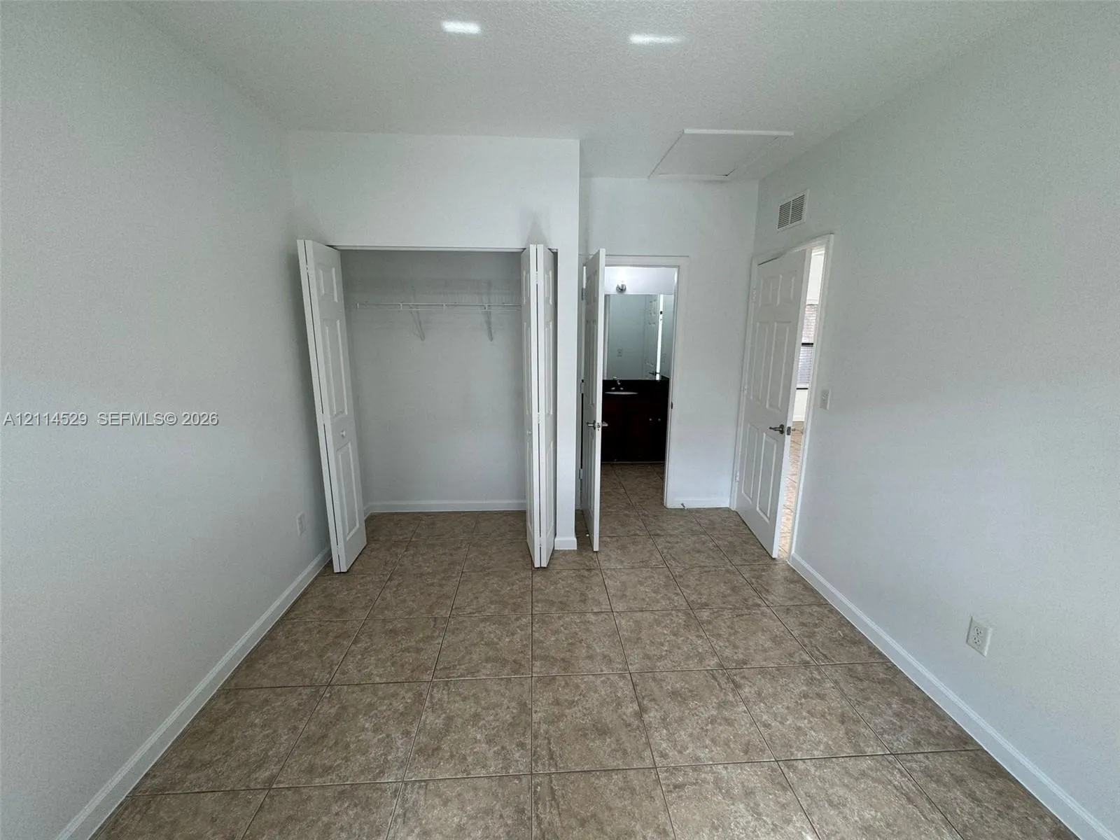 1035 NE 10th Avenue #2