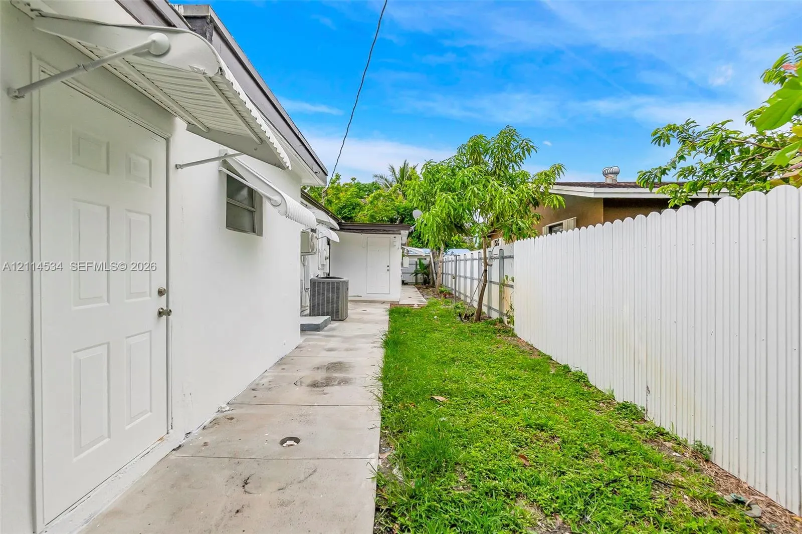6101 SW 24th Street #2