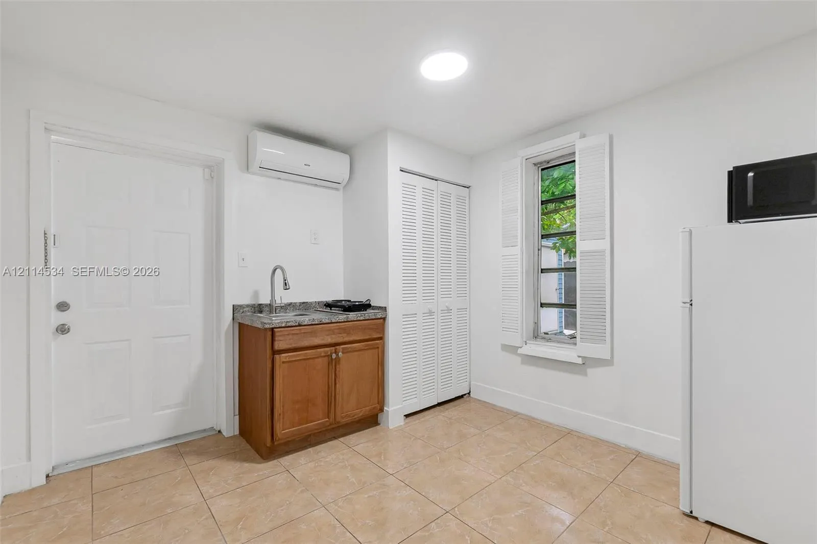 6101 SW 24th Street #2