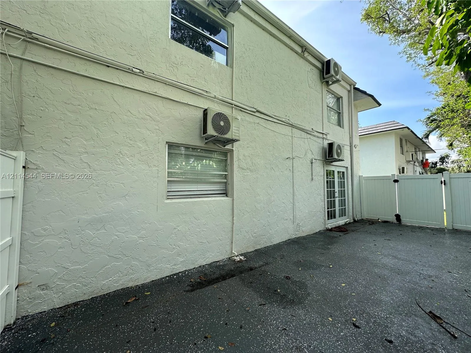 1413 N Dixie Highway #3