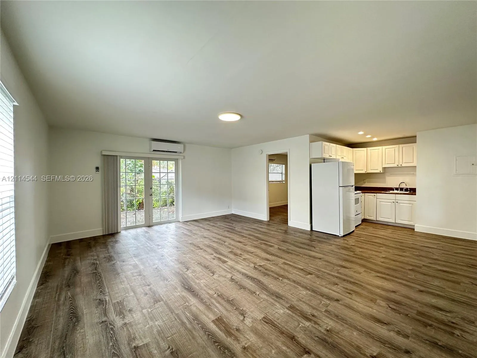 1413 N Dixie Highway #3