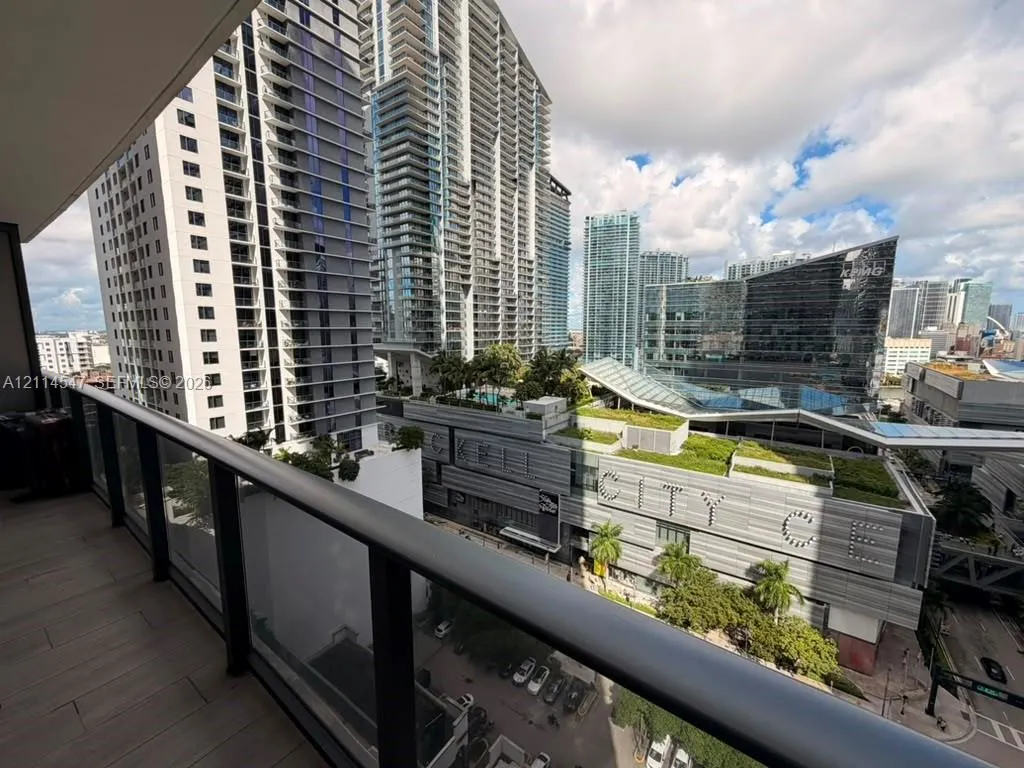 45 SW 9th Street #1510