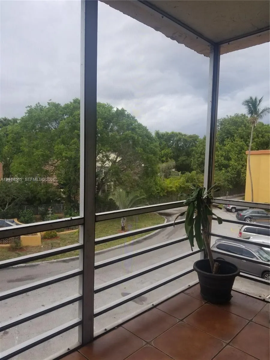 4344 NW 9th Avenue #9-3E