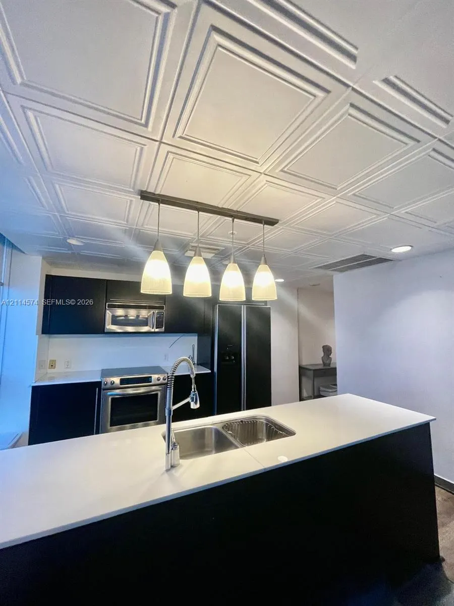 665 NE 25 Street #601