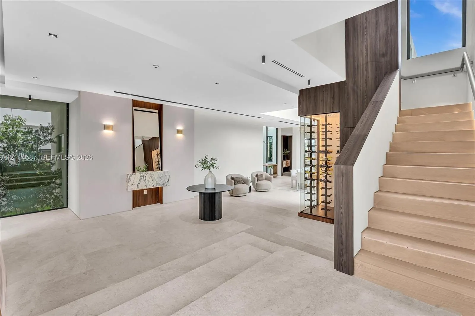535 N Shore Drive