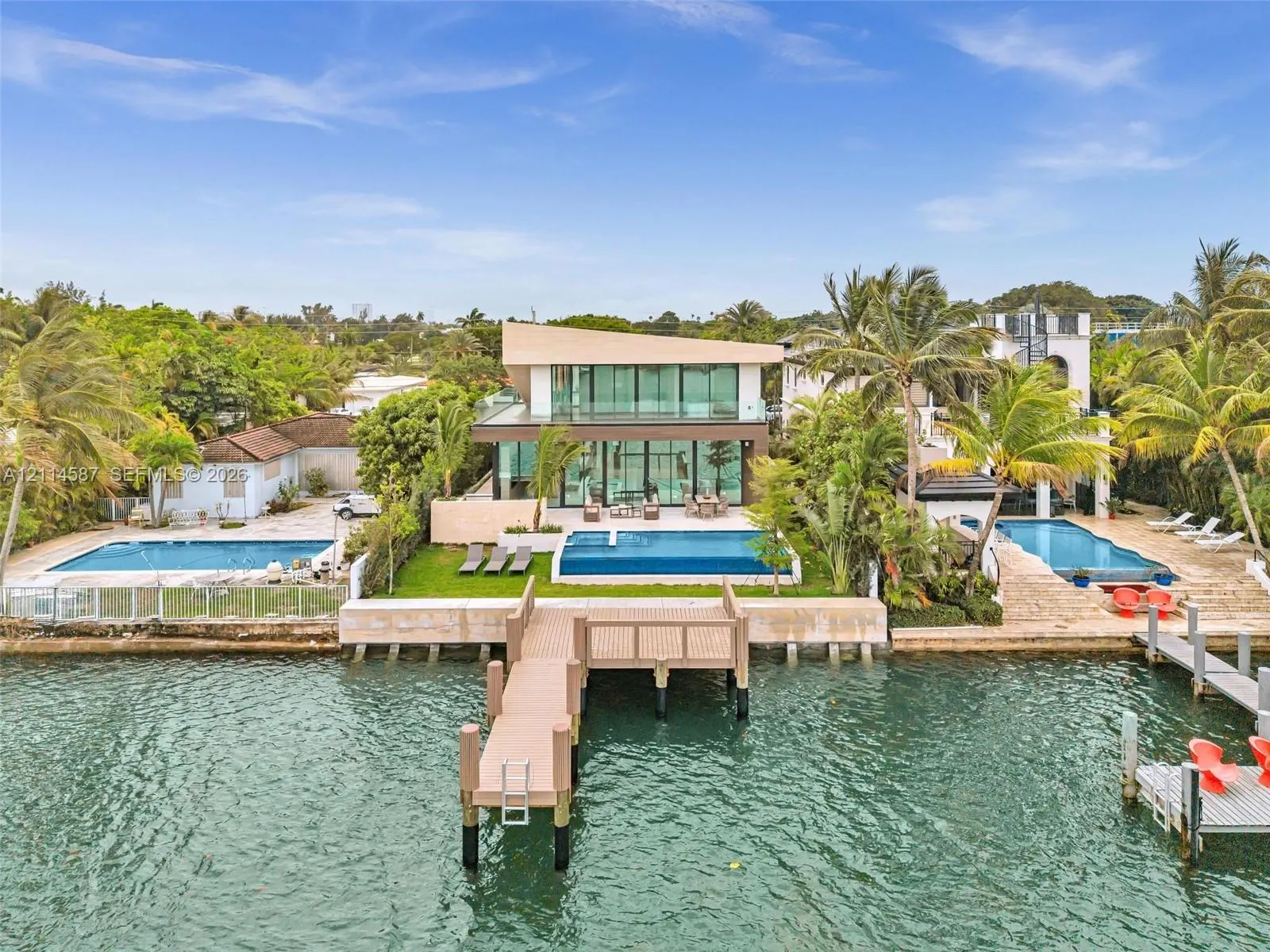 535 N Shore Drive