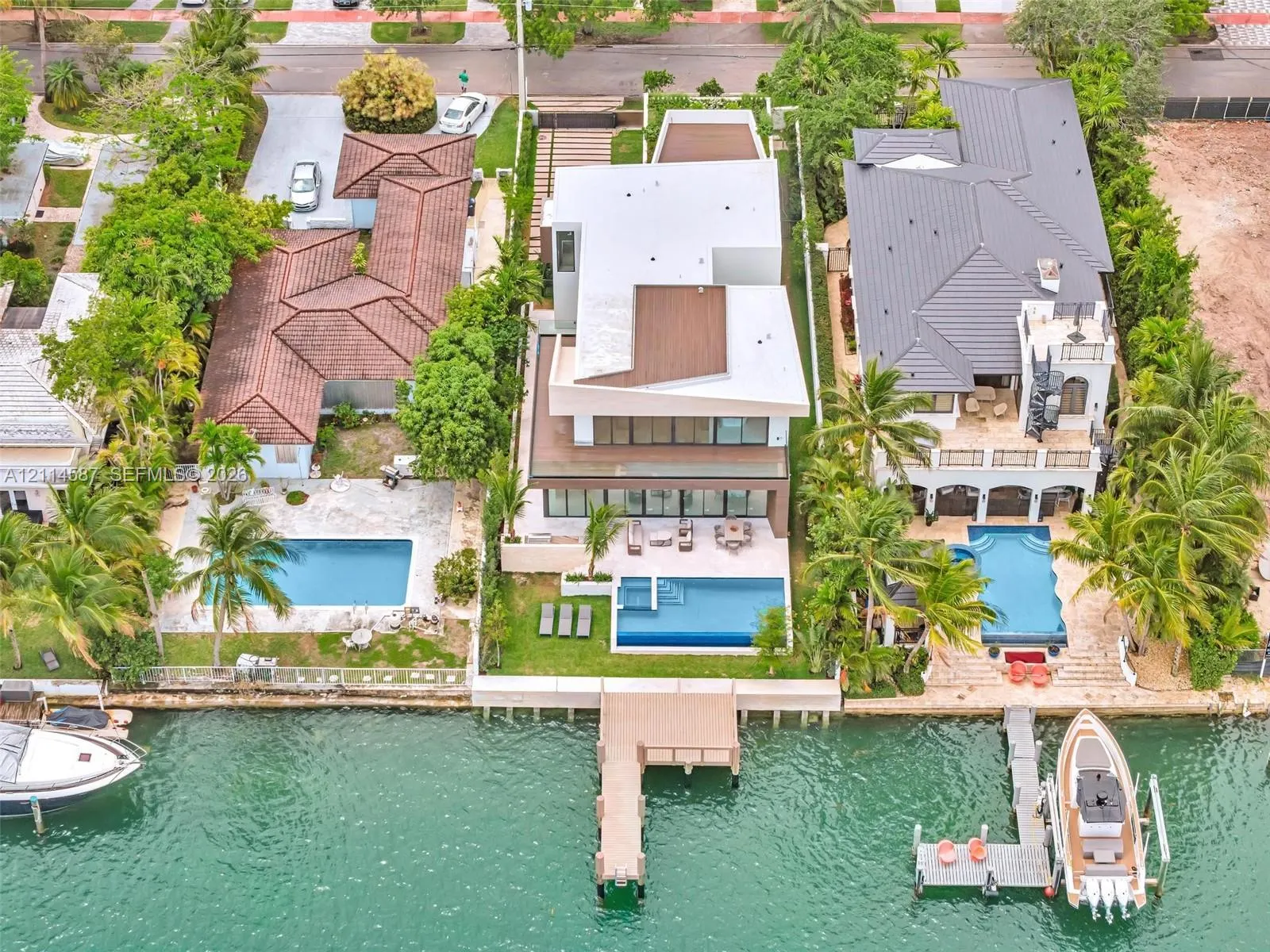 535 N Shore Drive