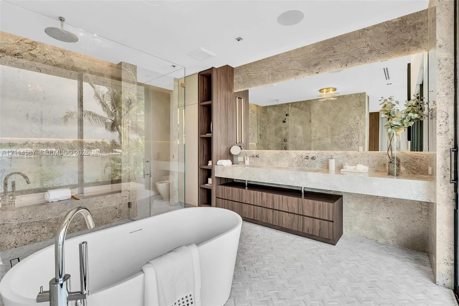 535 N Shore Drive