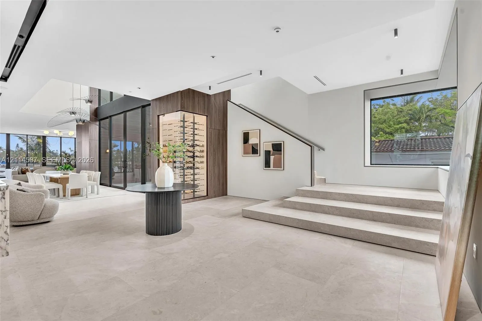 535 N Shore Drive
